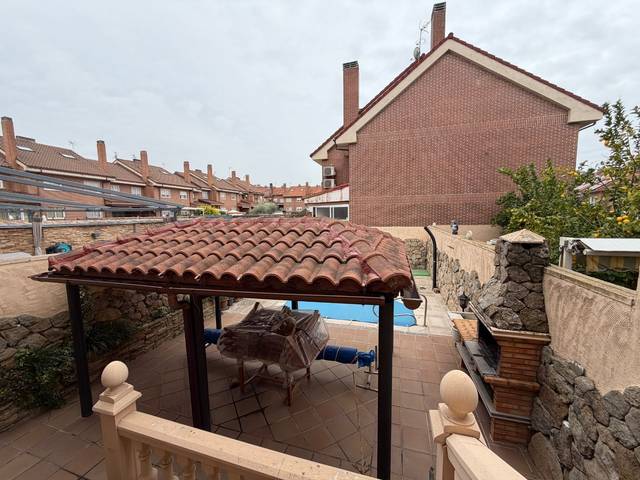 Casa adosada en Venta en HONTANAR en El Arroyo - La Fuente