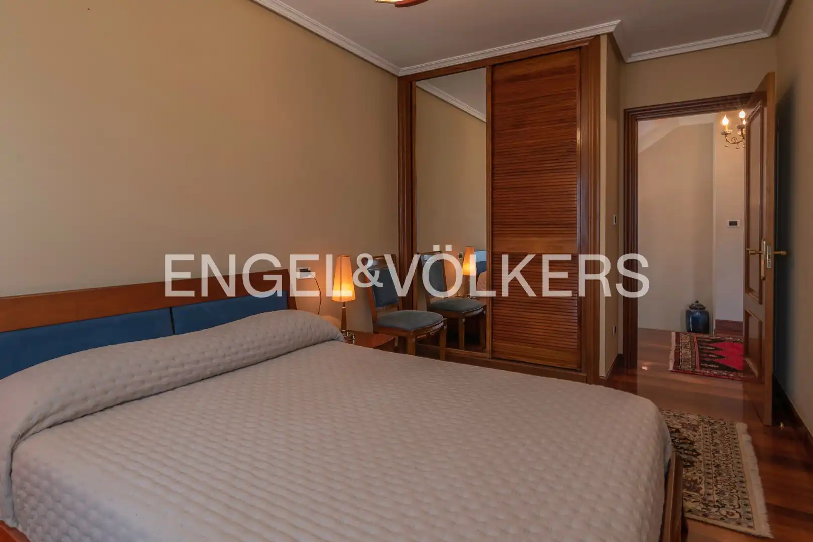 Schlafzimmer von Einfamilien-Reihenhaus zum Verkauf in Gamiz-Fika mit Heizung, Privatgarten und Terrasse