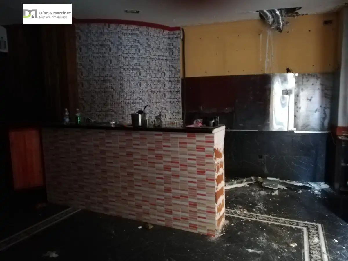 Local comercial en venda a Casco Antiguo, imagen 3