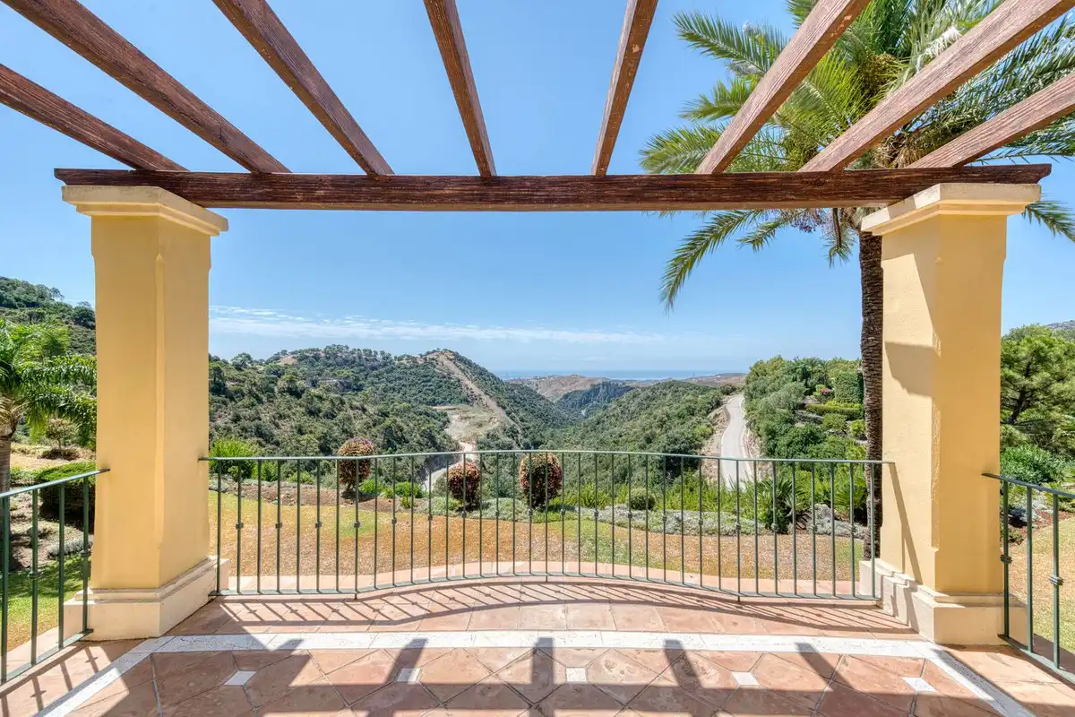 Terrace of Houses for sale in Benahavís  with Air Conditioner, Private garden and Terrace