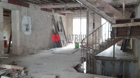 Se vende edificio en Rúa Longa, Padrón.

Son dos bloques, ambos para reformar, distribuidos en un local comercial de 163m², un p, imagen 4