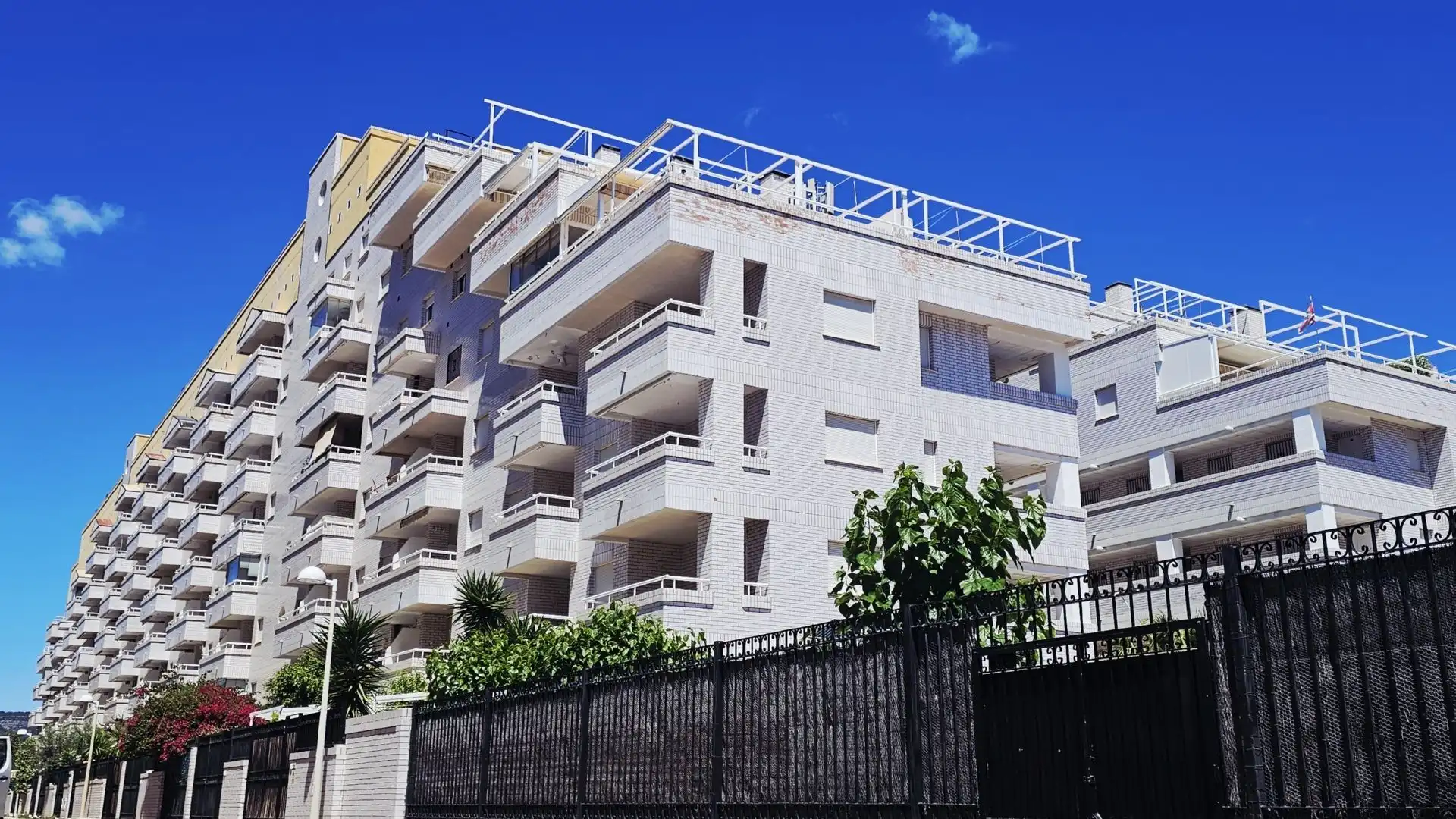 Vista exterior de Apartamento en venta en Oropesa del Mar / Orpesa con Aire acondicionado, Calefacción y Terraza