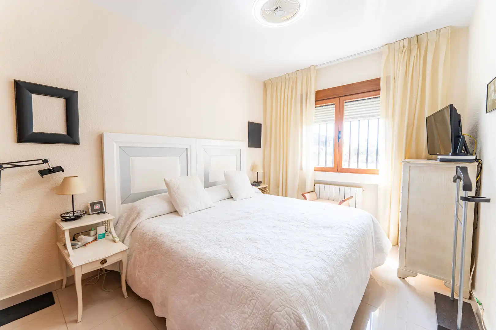 Bedroom of Houses for sale in Alpedrete  with Furnished