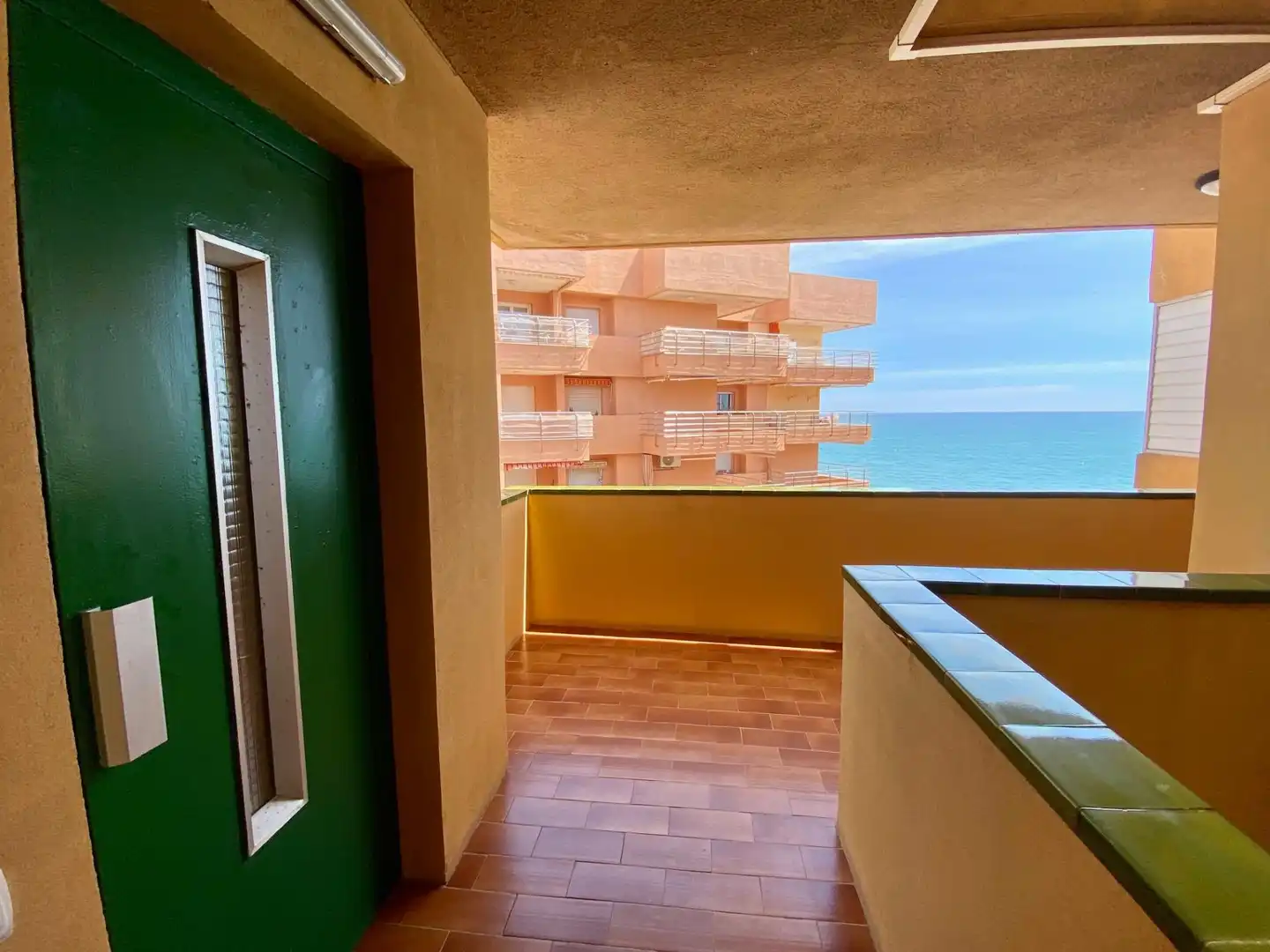 Terrasse von Wohnung zum Verkauf in Cunit mit Klimaanlage, Heizung und Terrasse
