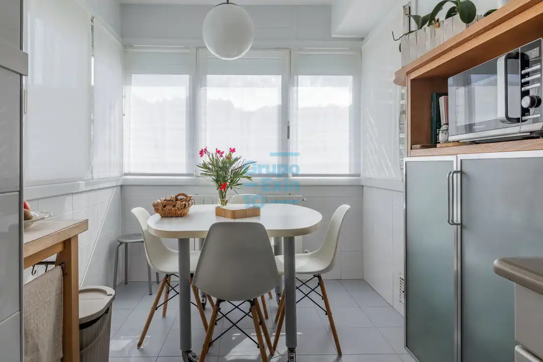 Comedor de Piso en venta en Donostia - San Sebastián  con Calefacción, Terraza y Trastero