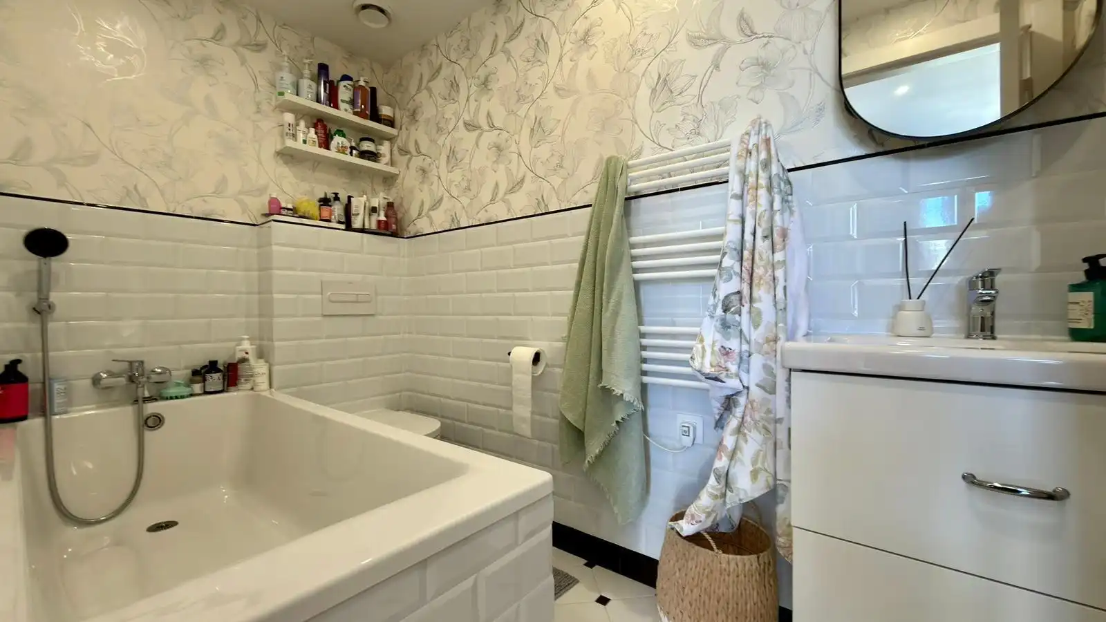 Baño de Casa o chalet en venta en Alicante / Alacant con Aire acondicionado, Calefacción y Jardín privado