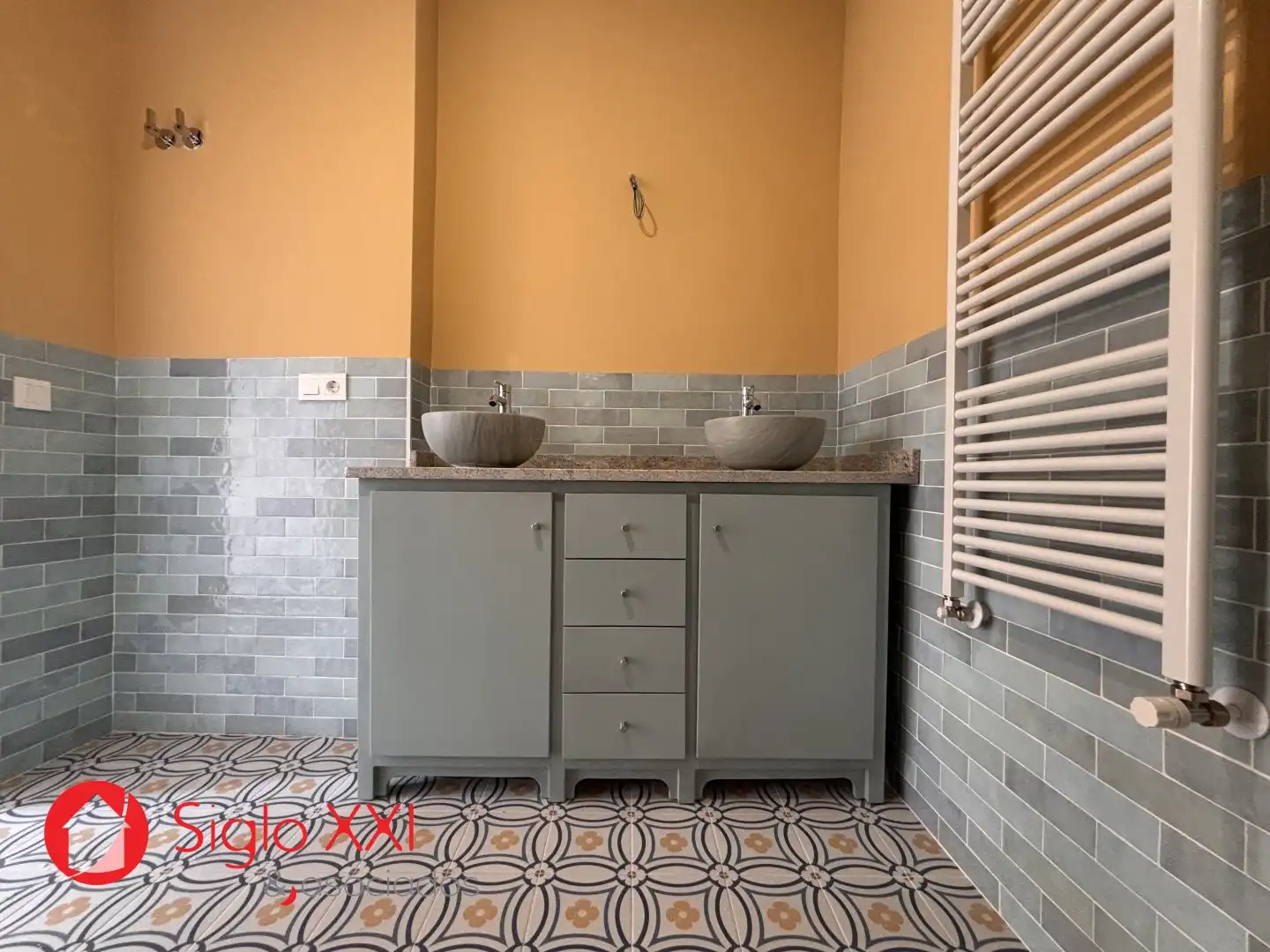 Bathroom of Houses for sale in Almazora / Almassora  with Heating, Terrace and Storage room
