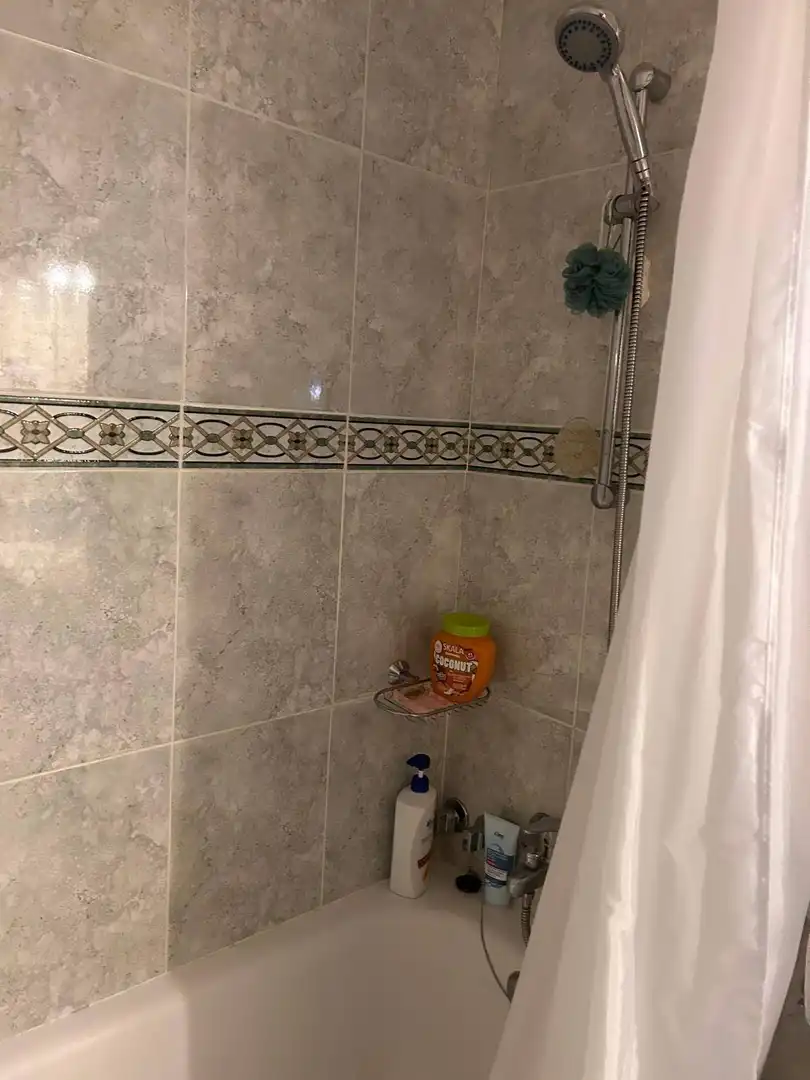Baño de Piso en venta en Madrid con Calefacción y Terraza