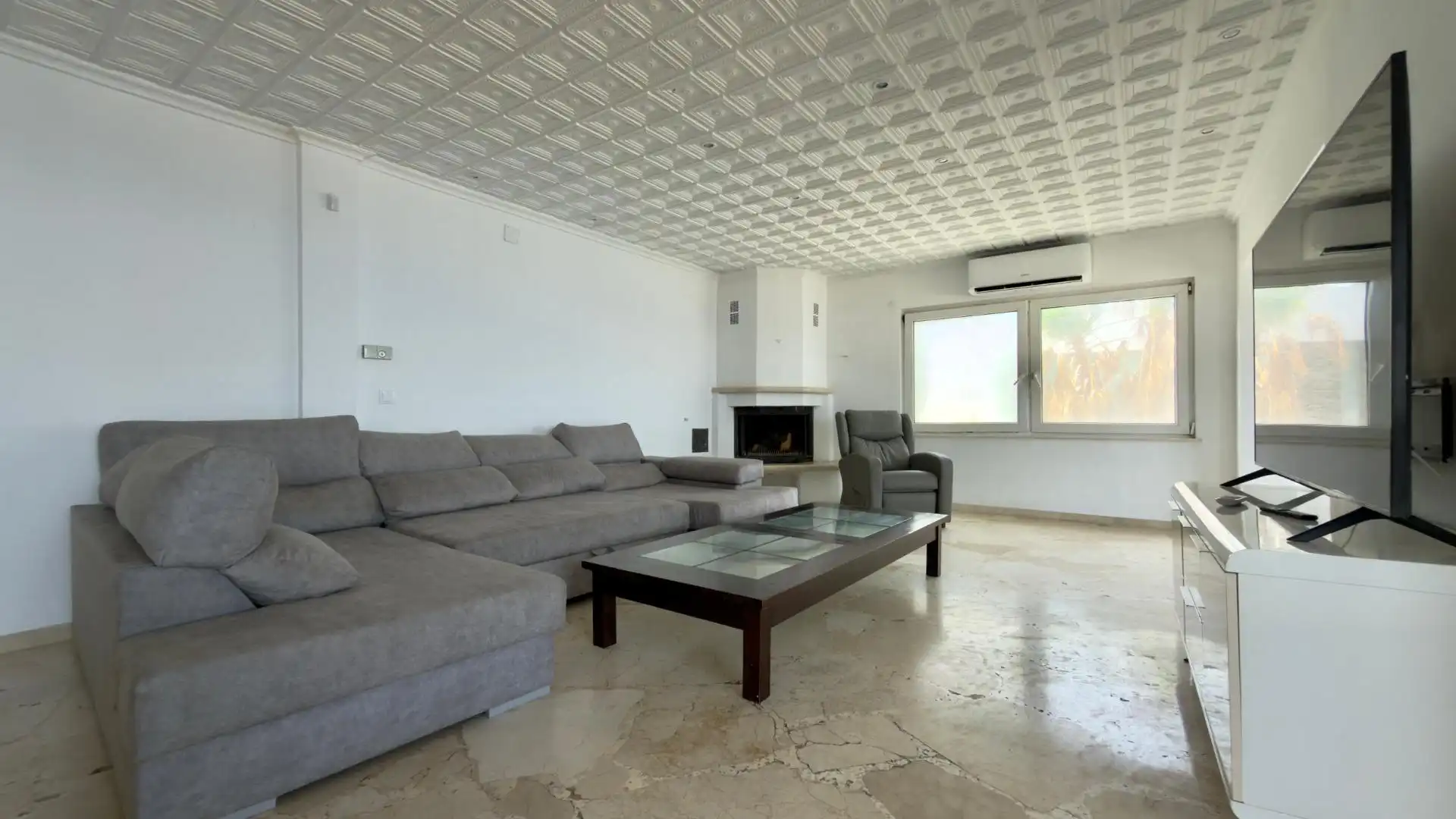 Living room of Houses for sale in Rincón de Loix