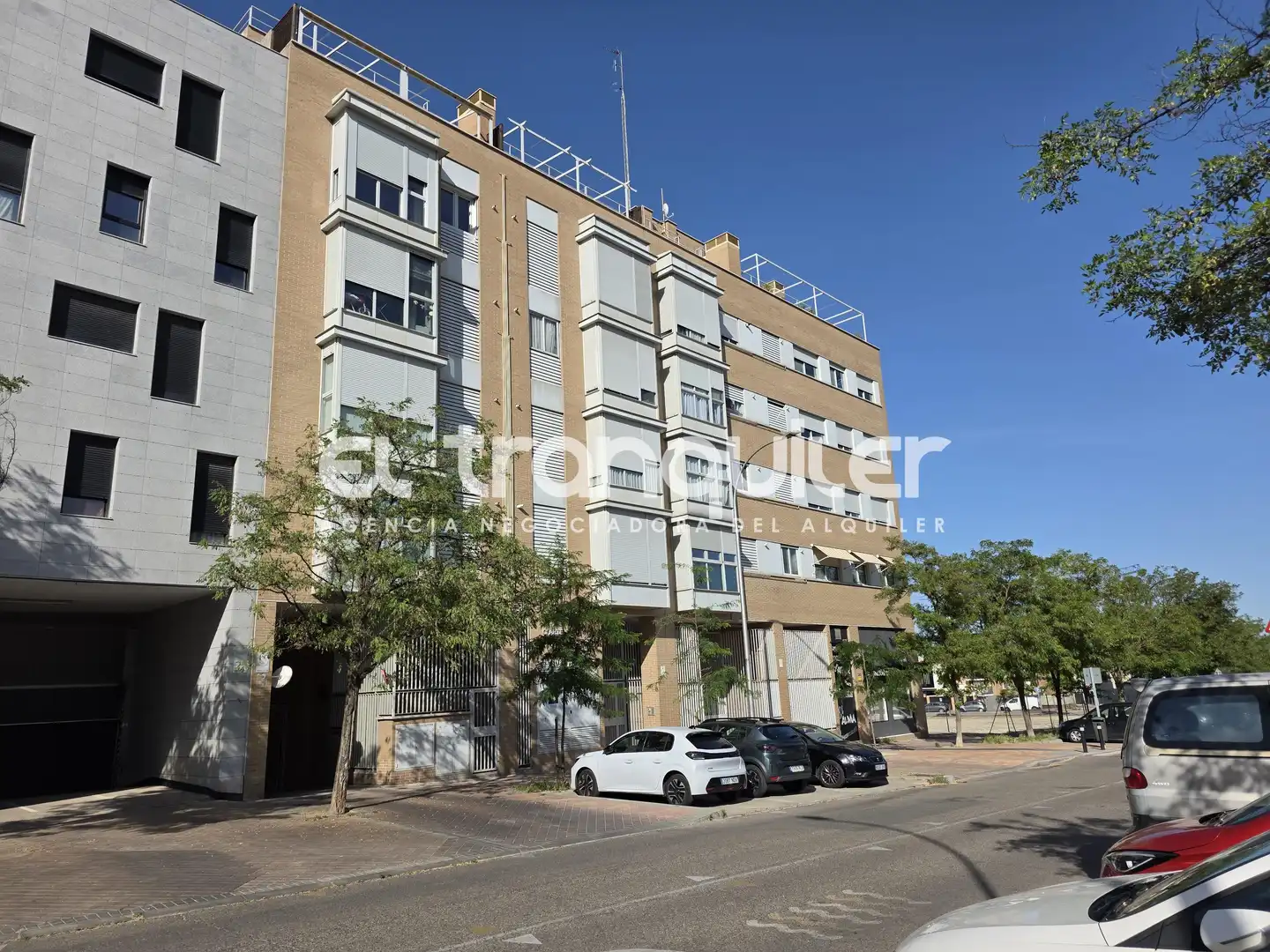 Exterior view of Flat for rent in Madrid  with Air Conditioner, Parquet flooring and Storage room