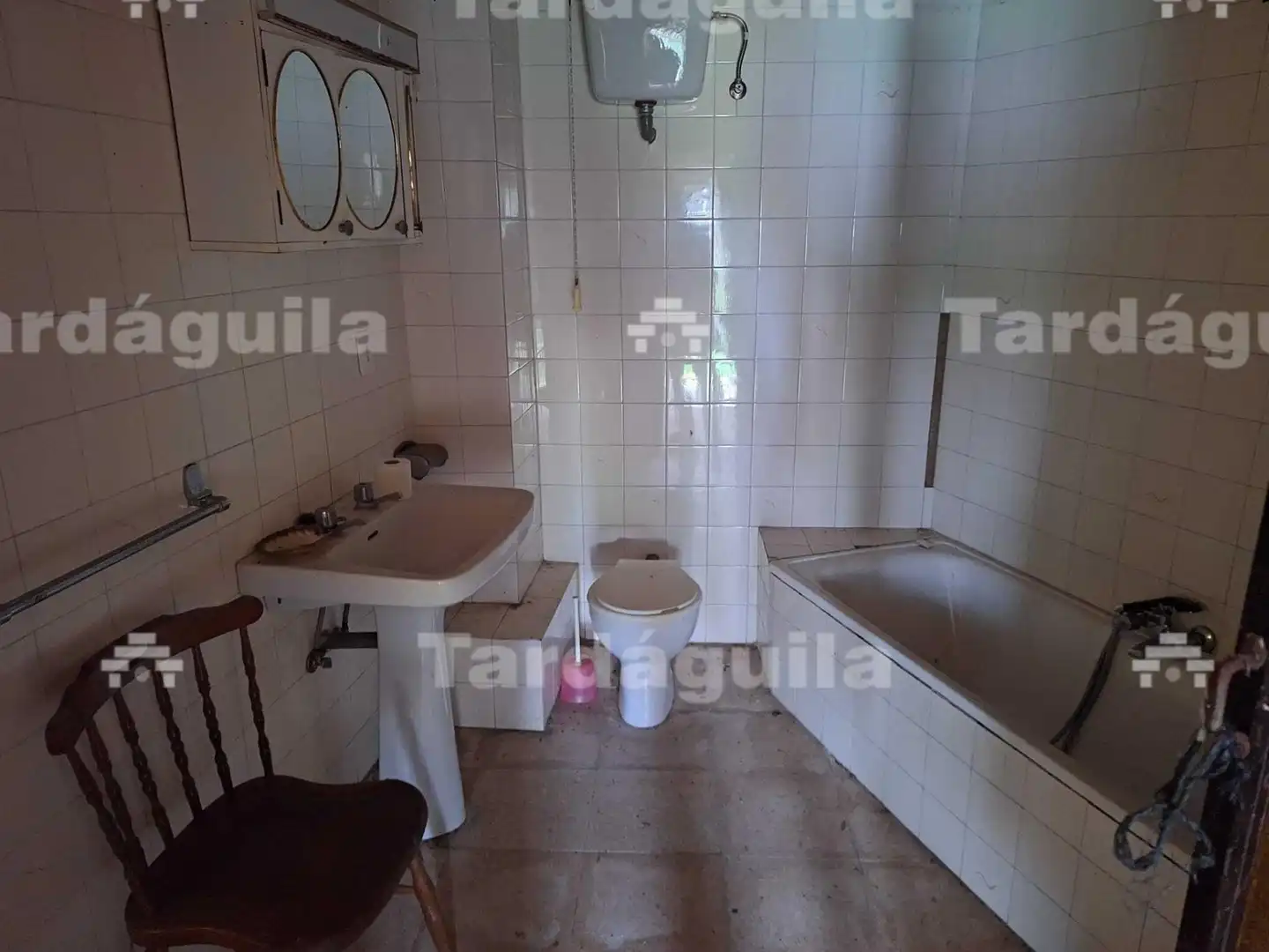 Baño de Finca rústica en venta en Castellanos de Villiquera con Calefacción, Jardín privado y Trastero