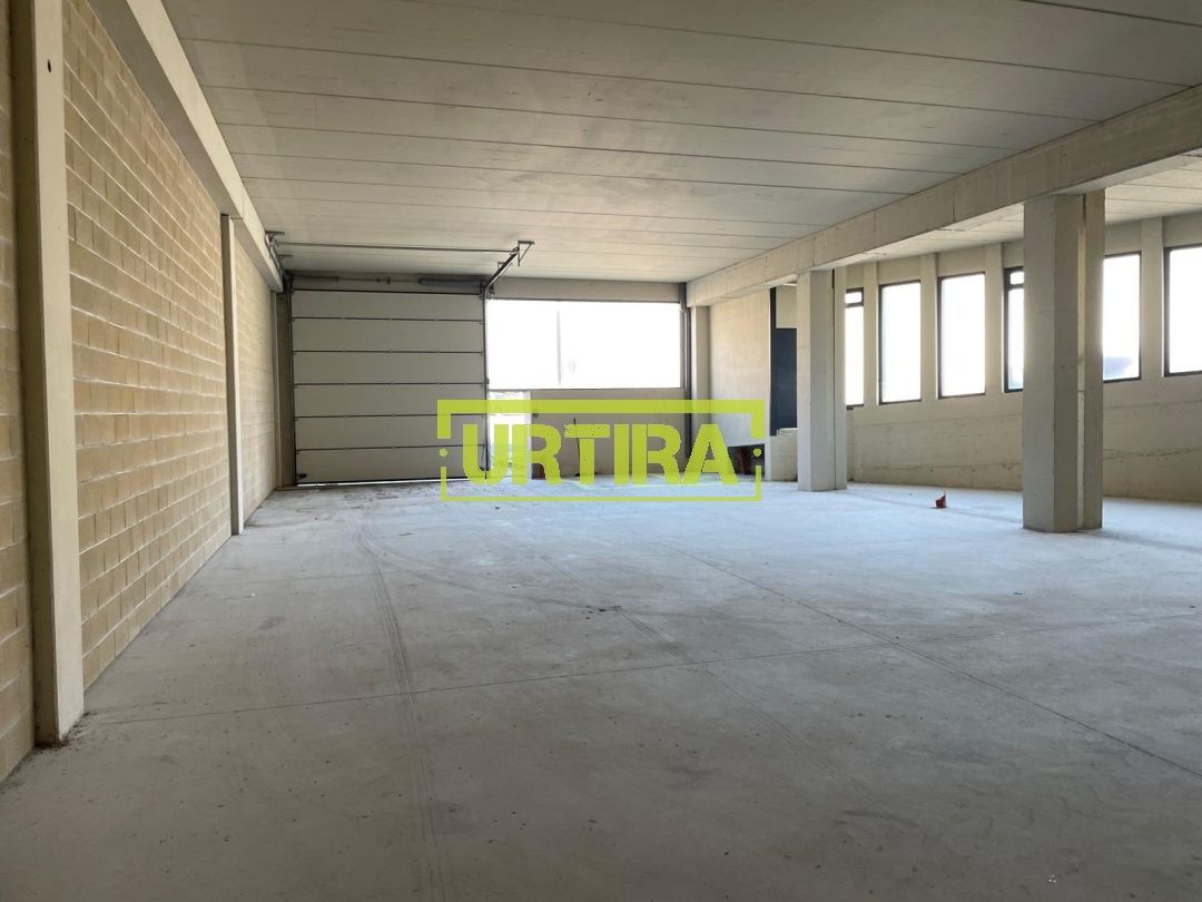 Industrial buildings to rent in Donostia - San Sebastián 
