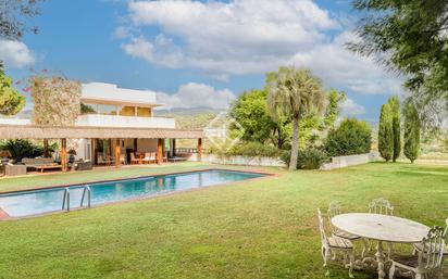 Jardí de Casa o xalet en venda en Sant Andreu de Llavaneres amb Aire condicionat, Calefacció i Jardí privat