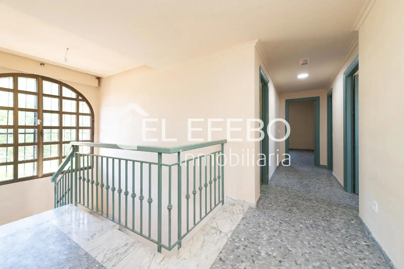 Casa o xalet en venda en Antequera amb Calefacció, Terrassa i Traster