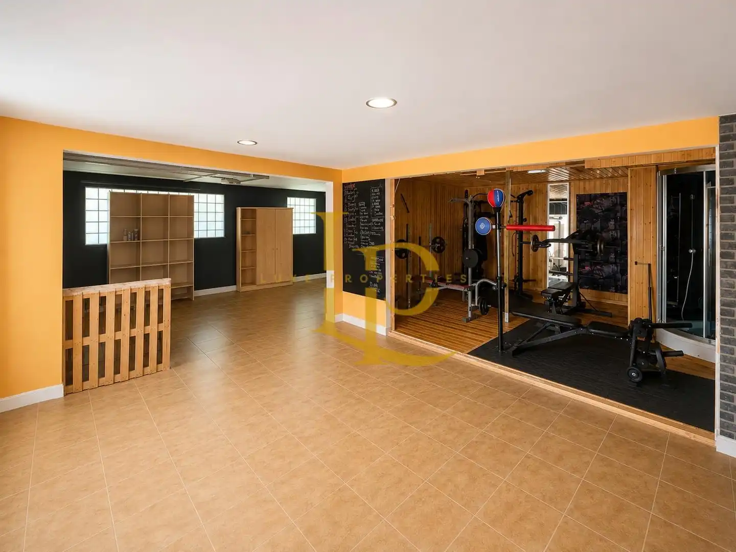 Houses for sale in Rubí  with Air Conditioner, Heating and Private garden
