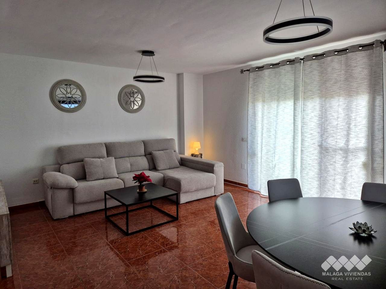Sala d'estar de Casa o xalet en venda en Estepona amb Terrassa