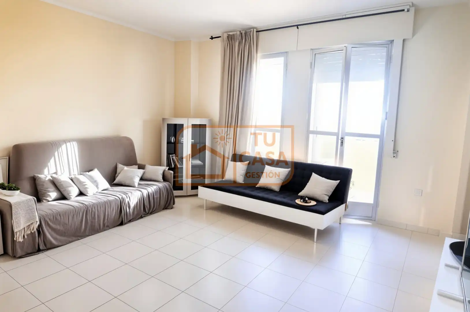 Sala de estar de Piso en venta en Malpartida de Cáceres con Terraza, Trastero y Amueblado