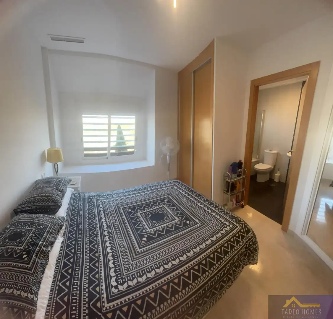 Dormitori de Apartament de lloguer en Murcia amb Aire condicionat, Calefacció i Terrassa