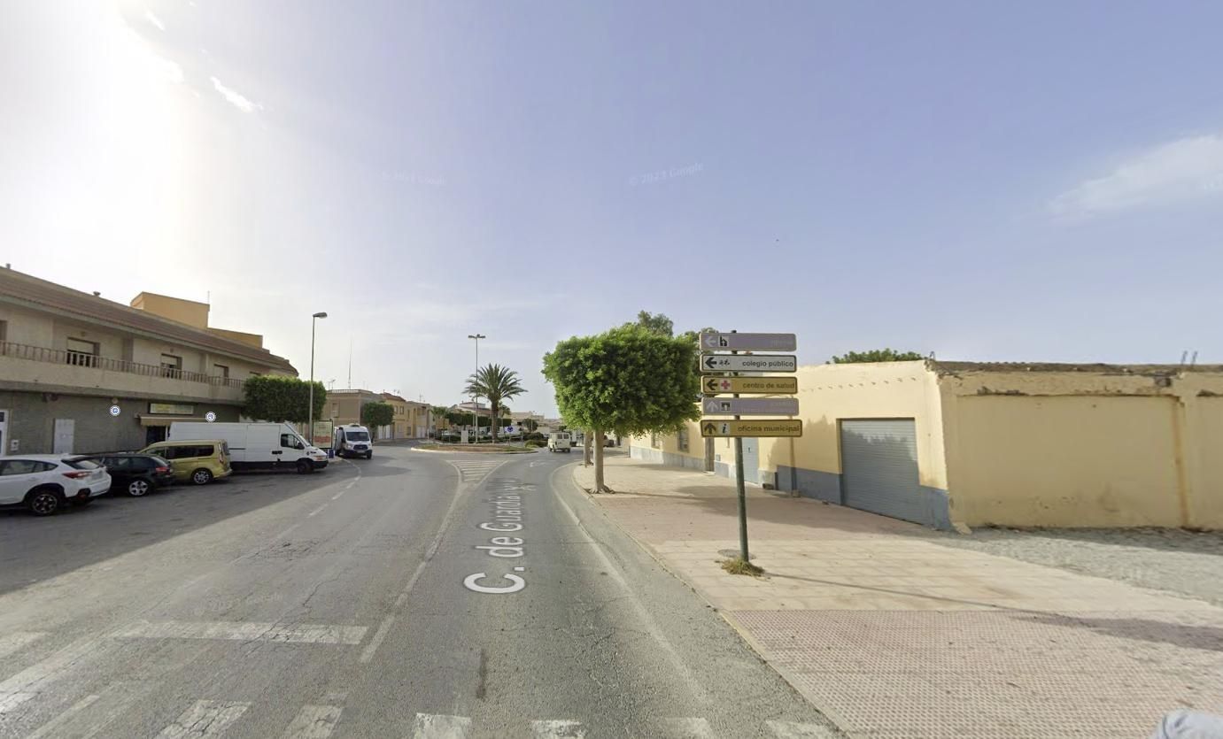 Vista exterior de Casa adosada en venda en El Ejido amb Terrassa