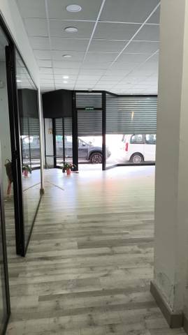 Local comercial en Alquiler en roca i roca en Sant Pere