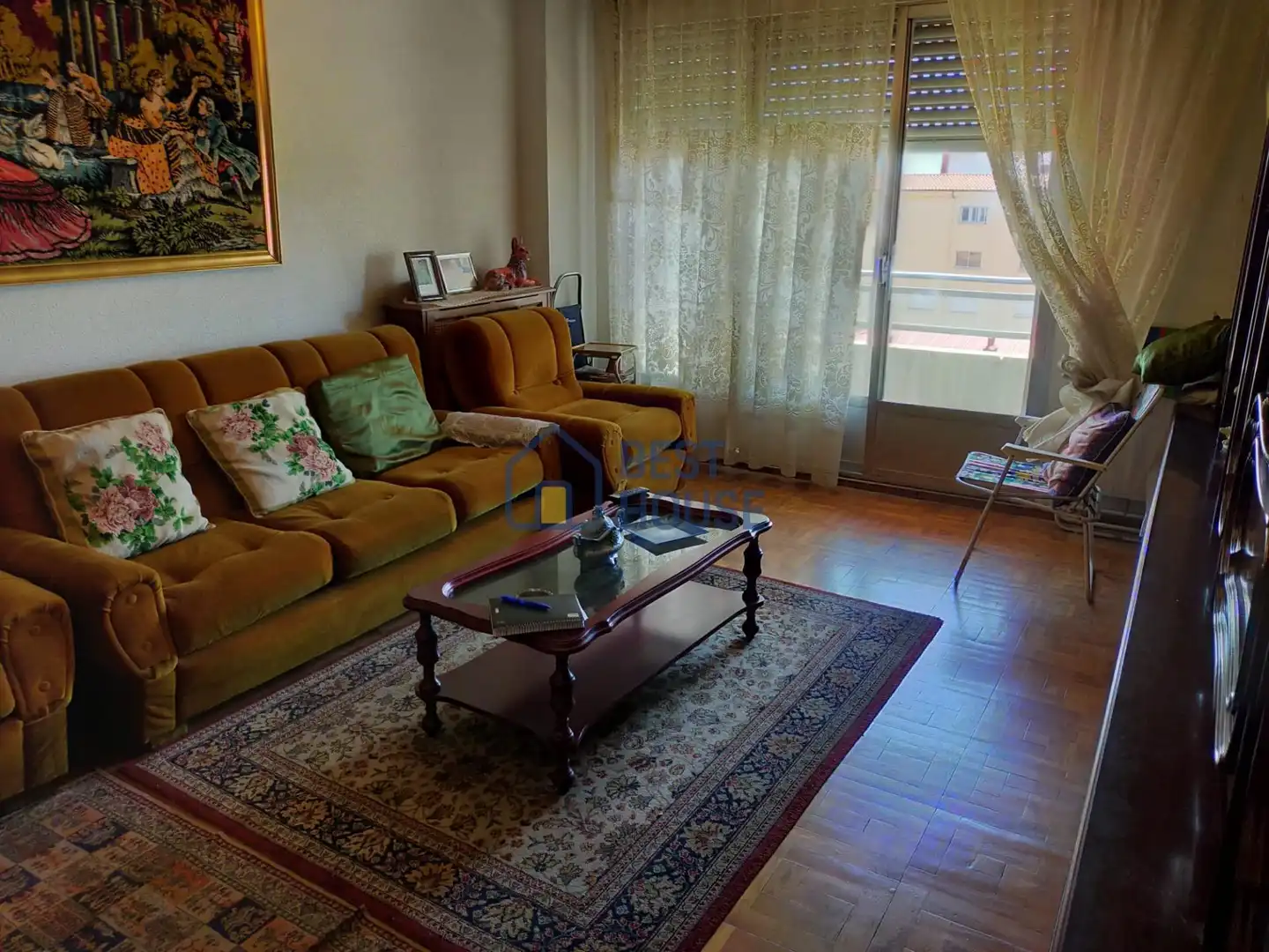 Sala d'estar de Pis en venda en León Capital  amb Calefacció i Terrassa