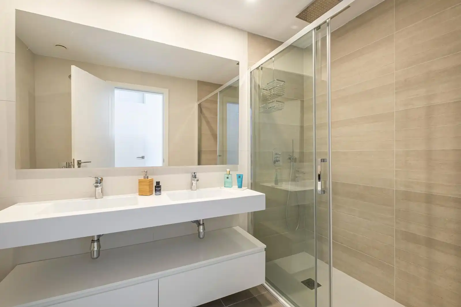 Apartamento con piscina en venta en Playa de Poniente, imagen 17