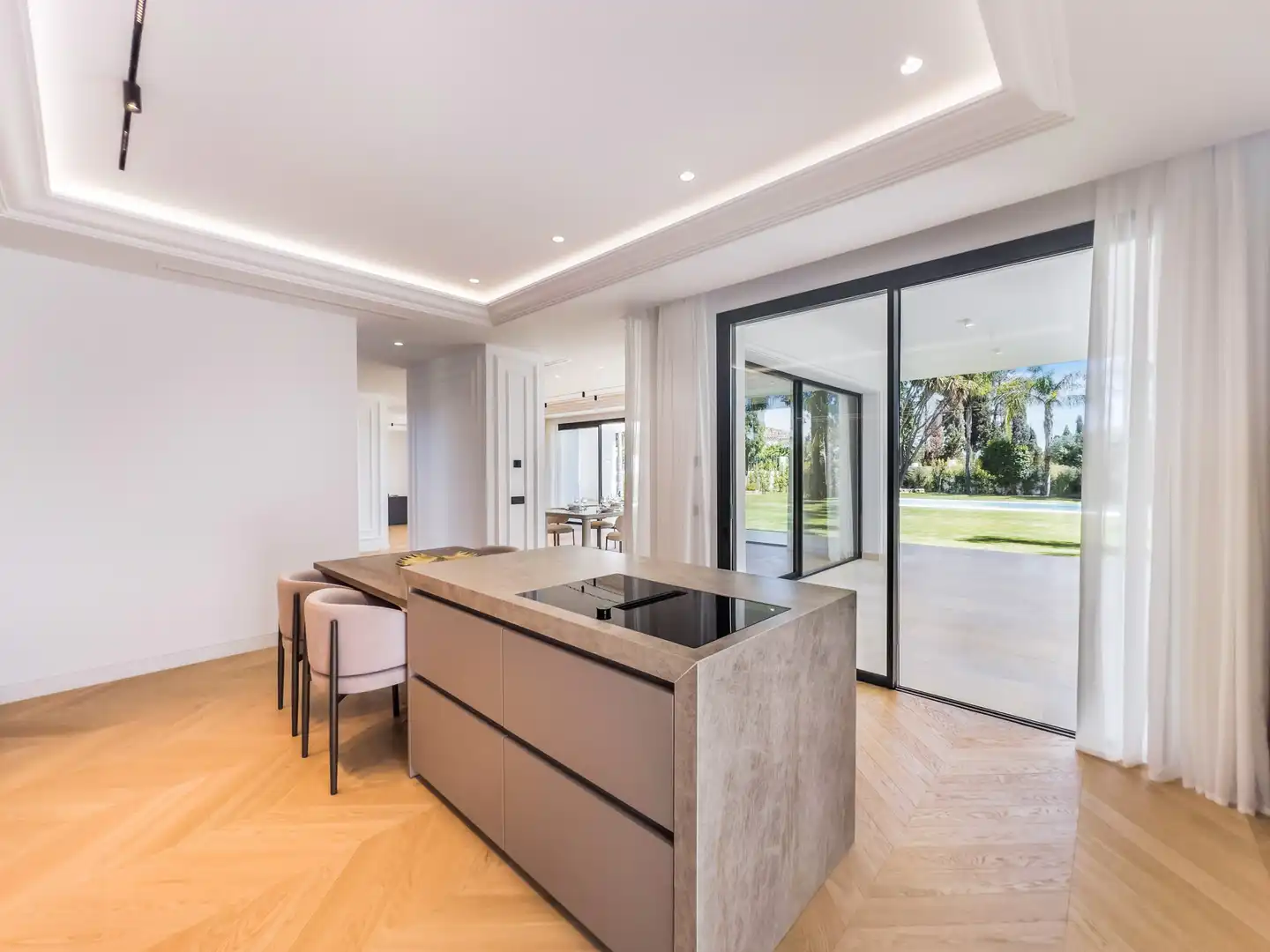 Küche von Haus oder Chalet zum Verkauf in Marbella mit Klimaanlage, Heizung und Privatgarten