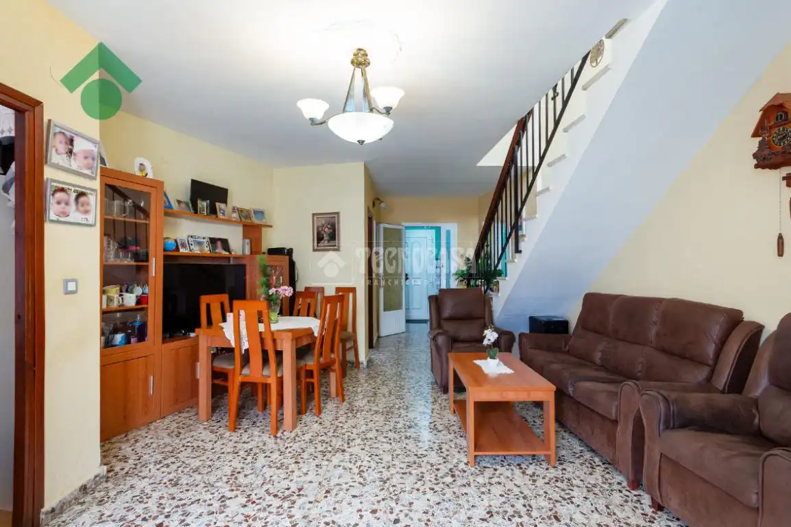 Casa adosada en venta en Nerja