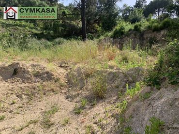Rustikales Grundstück zum Verkauf in Montbarbat