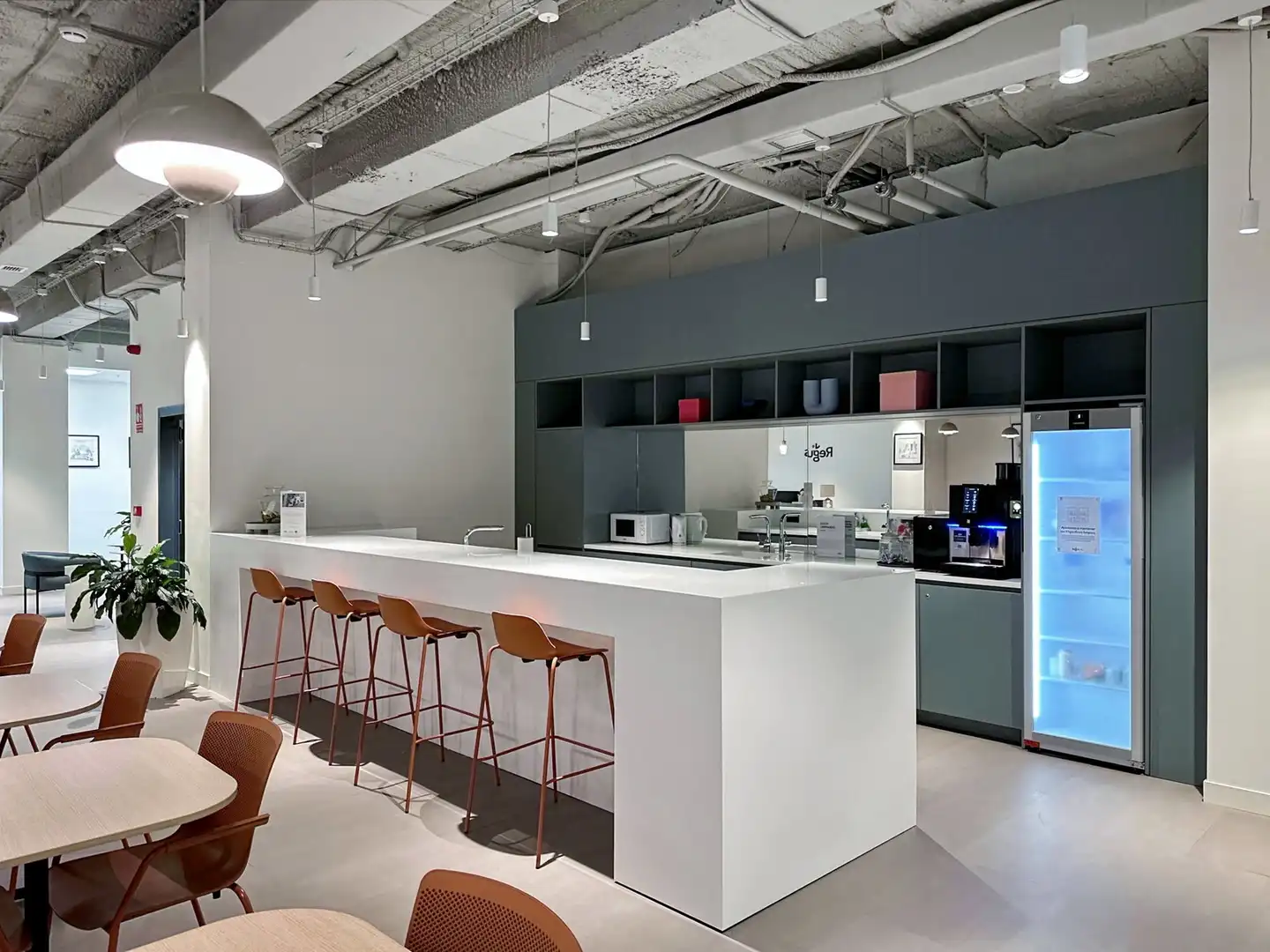 Kitchen of Office for rent in Madrid  with Air Conditioner, Heating and Furnished