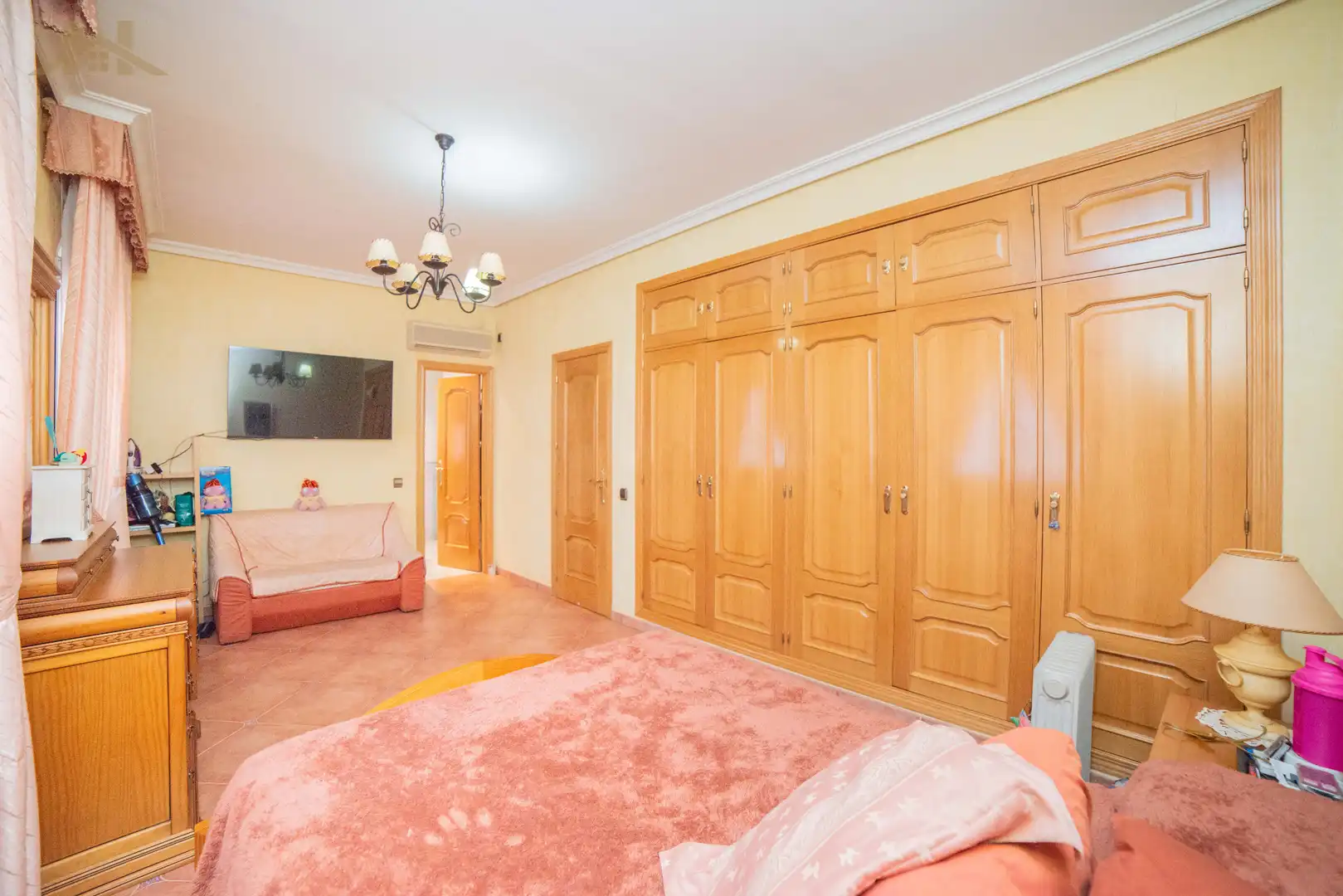 Dormitori de Casa adosada en venda en Ciempozuelos amb Aire condicionat, Calefacció i Jardí privat