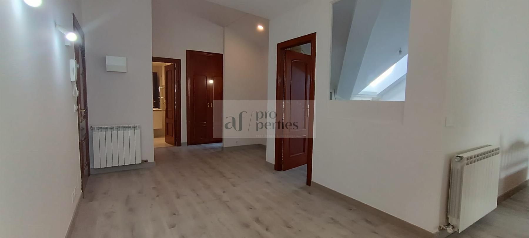 Attic for sale in  Garcia Barbon, 48, Centro - Areal