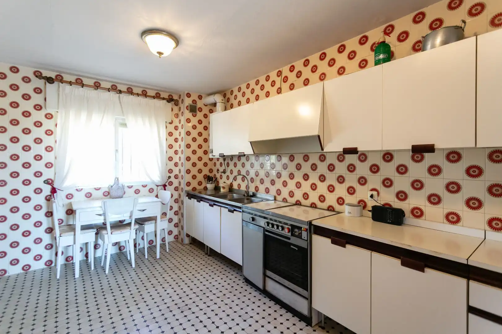 Cuina de Casa o xalet en venda en Valdemaqueda amb Jardí privat i Traster