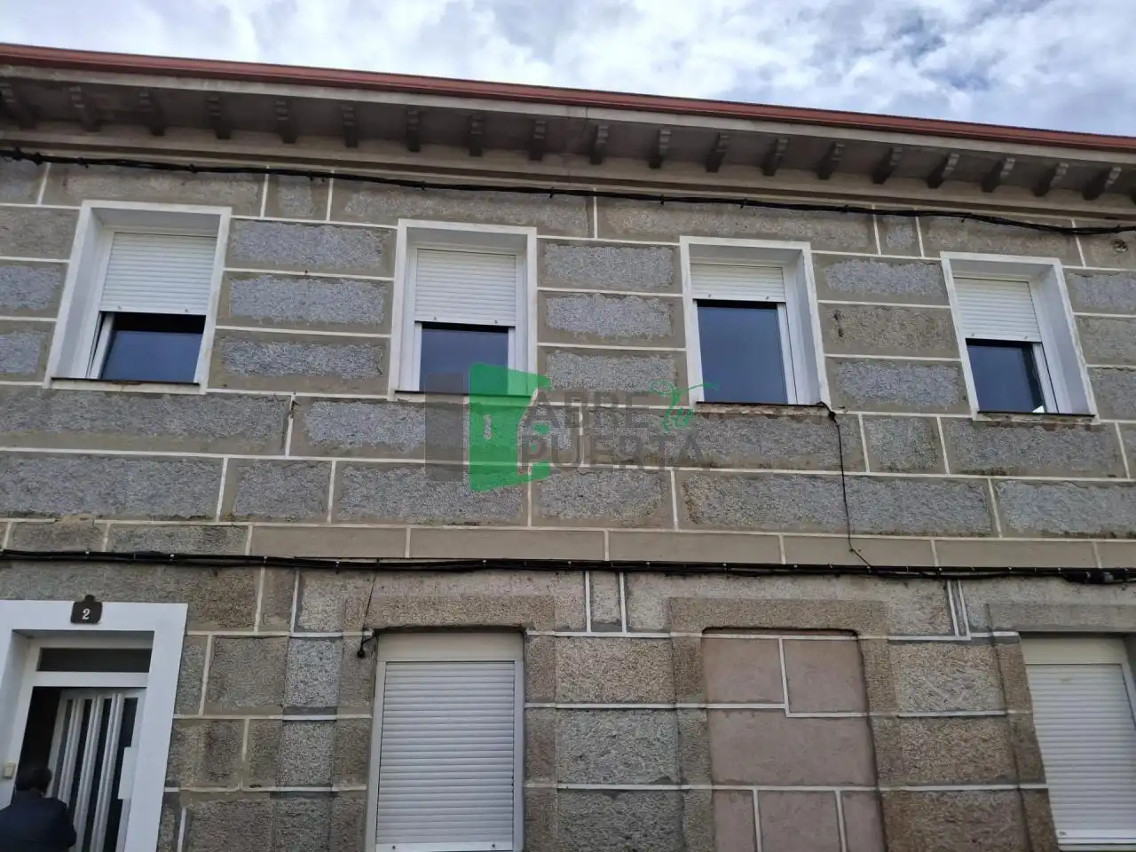 Vista exterior de Casa o xalet de lloguer en Ourense Capital  amb Calefacció i Moblat