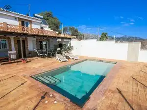 Piscina de Finca rústica de lloguer en Almuñécar amb Aire condicionat, Jardí privat i Terrassa