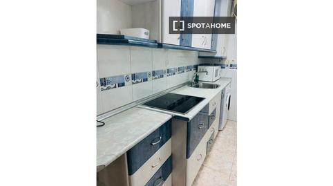 Photo 3 of Study to share in Playa Levante, Benidorm