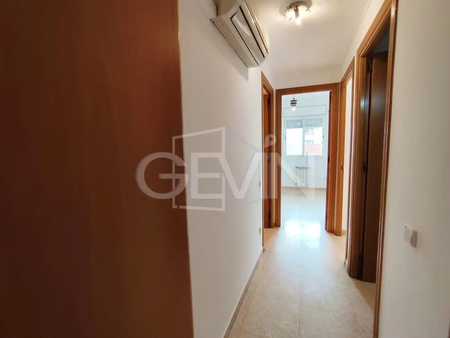 Habitación de Piso en venta en Santa Perpètua de Mogoda con Aire acondicionado, Trastero y Balcón