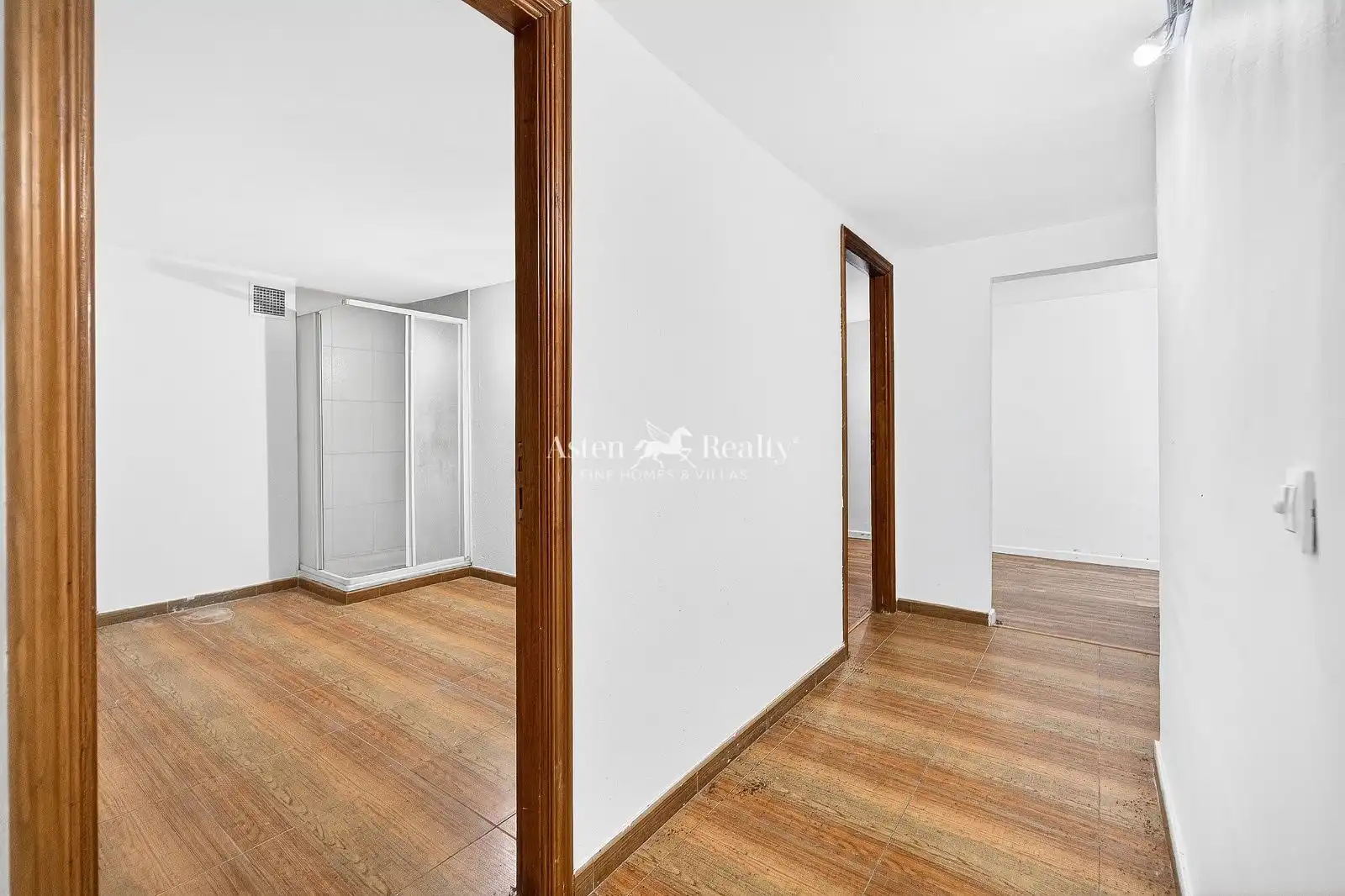 Local en venta en Guía de Isora con Terraza y Alarma
