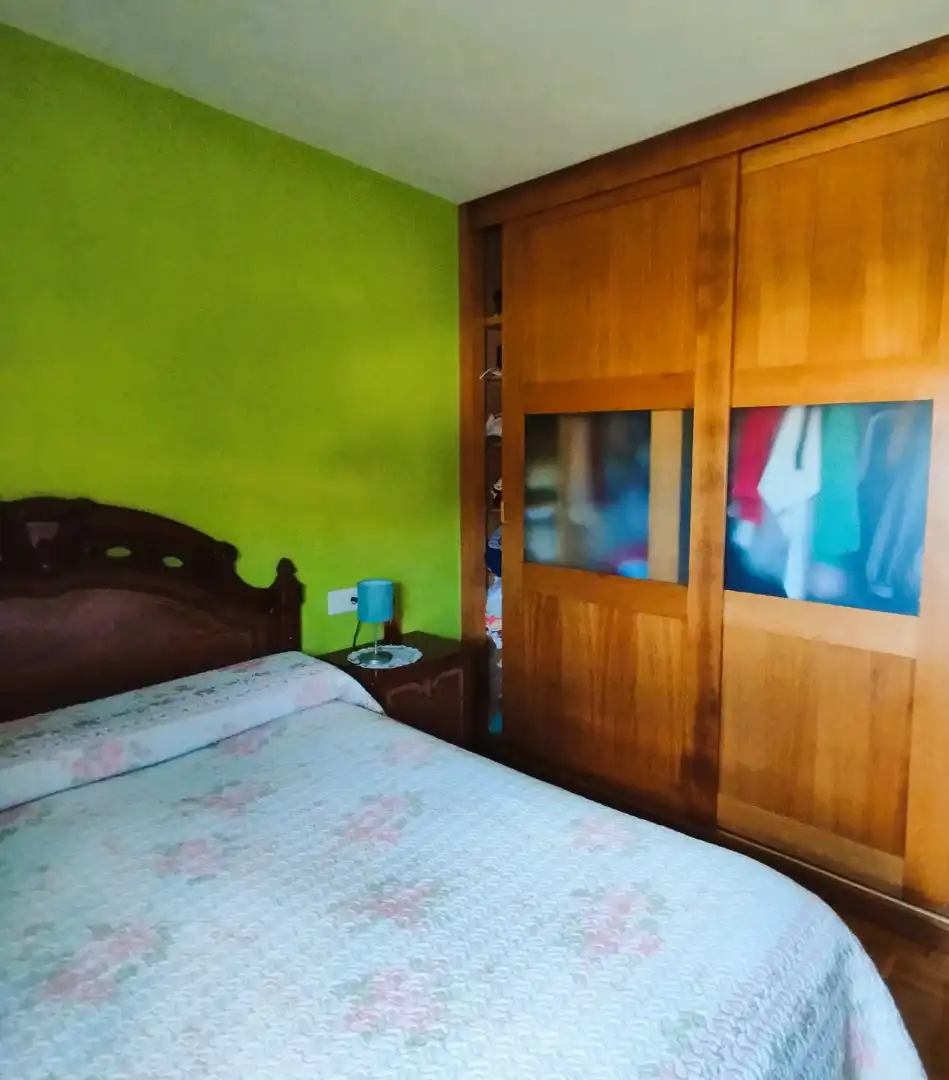 Habitación de Piso en venta en Avilés con Calefacción, Parquet y Trastero