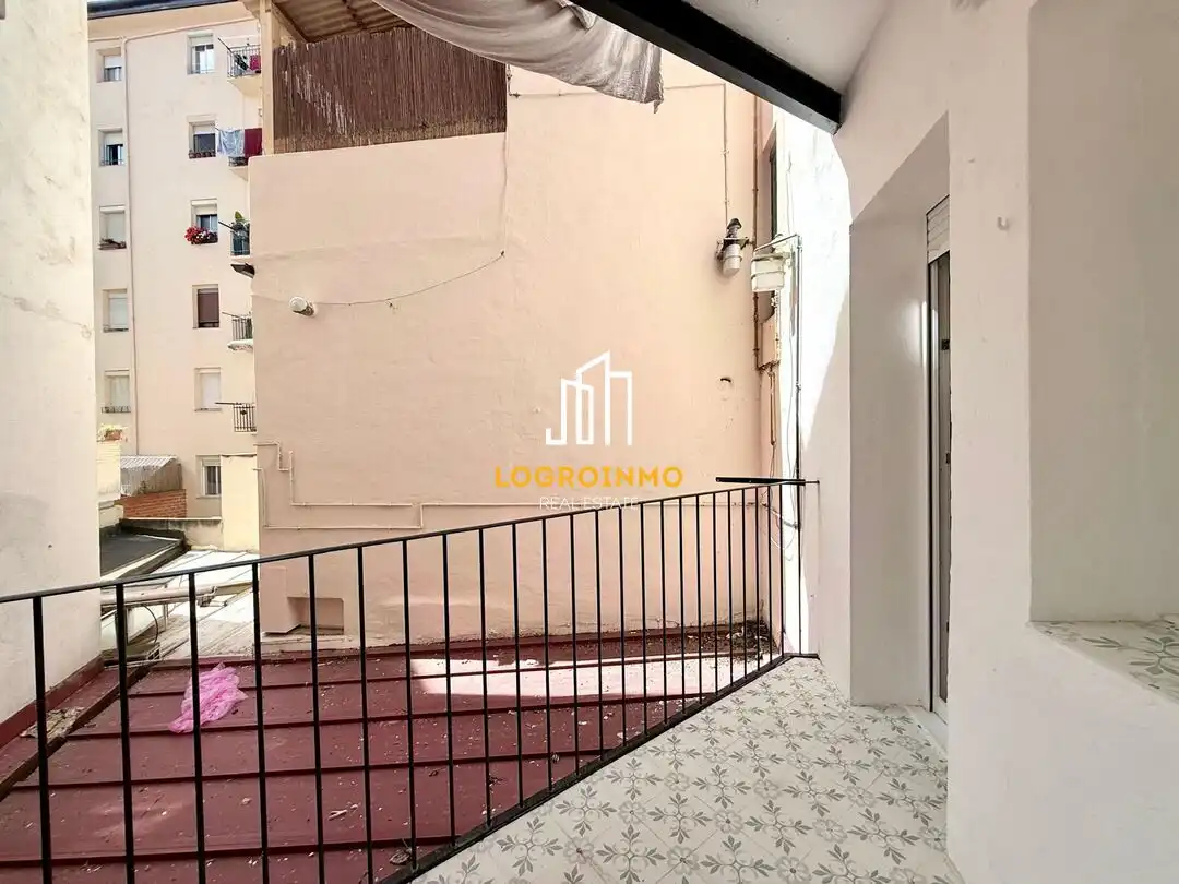 Terraza de Piso en venta en  Logroño con Calefacción, Parquet y Balcón