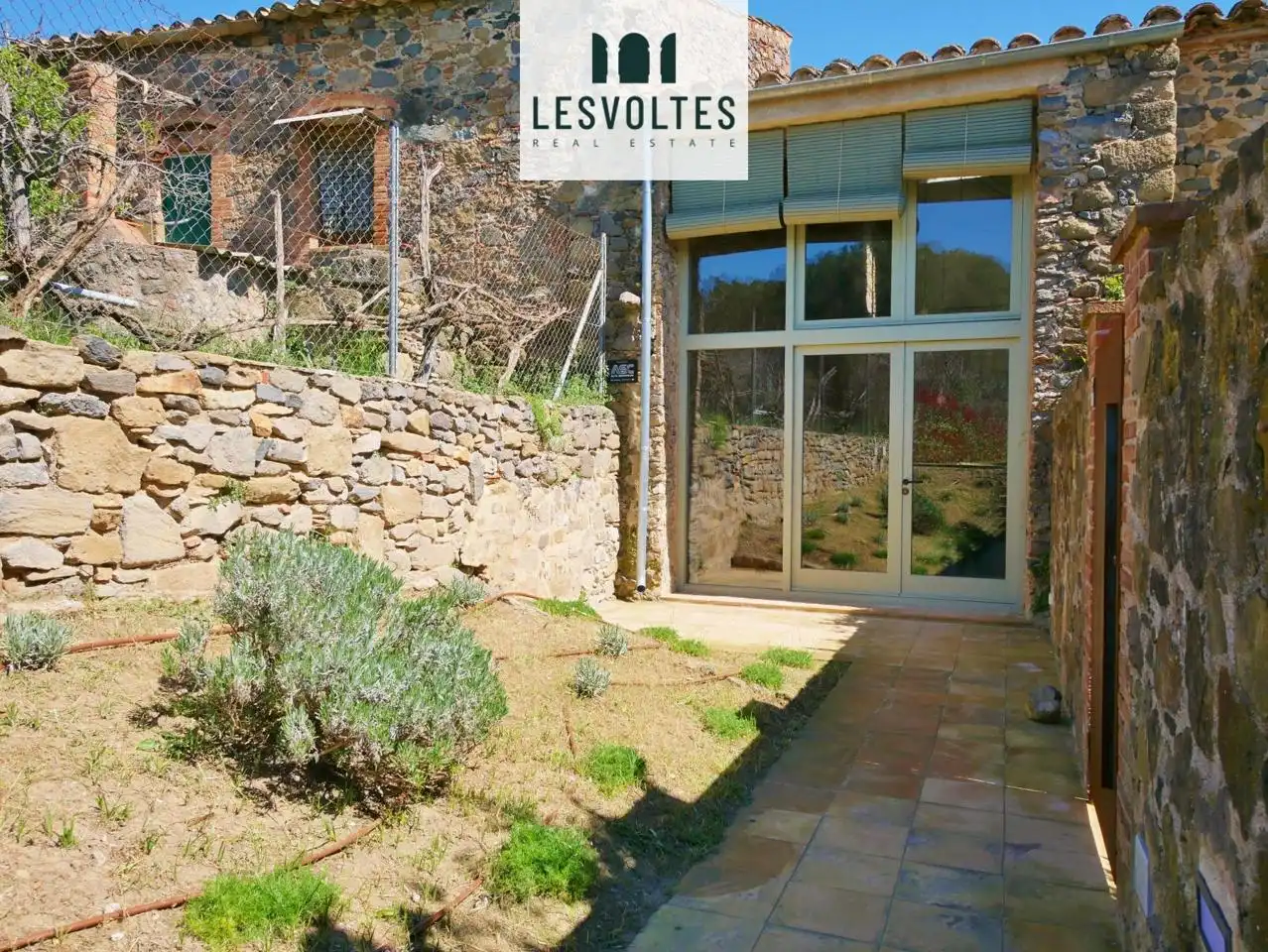 Vista exterior de Casa o chalet de alquiler en Rupià con Aire acondicionado, Calefacción y Jardín privado