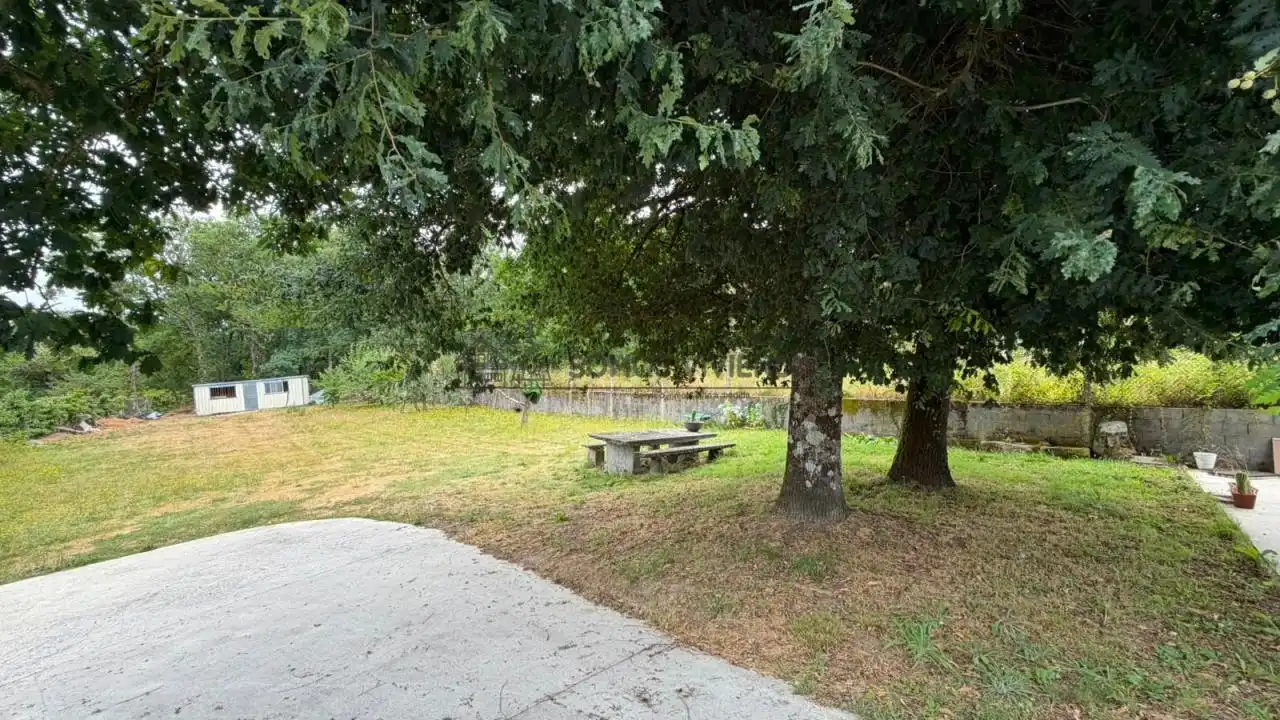 Casa o xalet en venda en Ourense Capital  amb Calefacció, Jardí privat i Terrassa