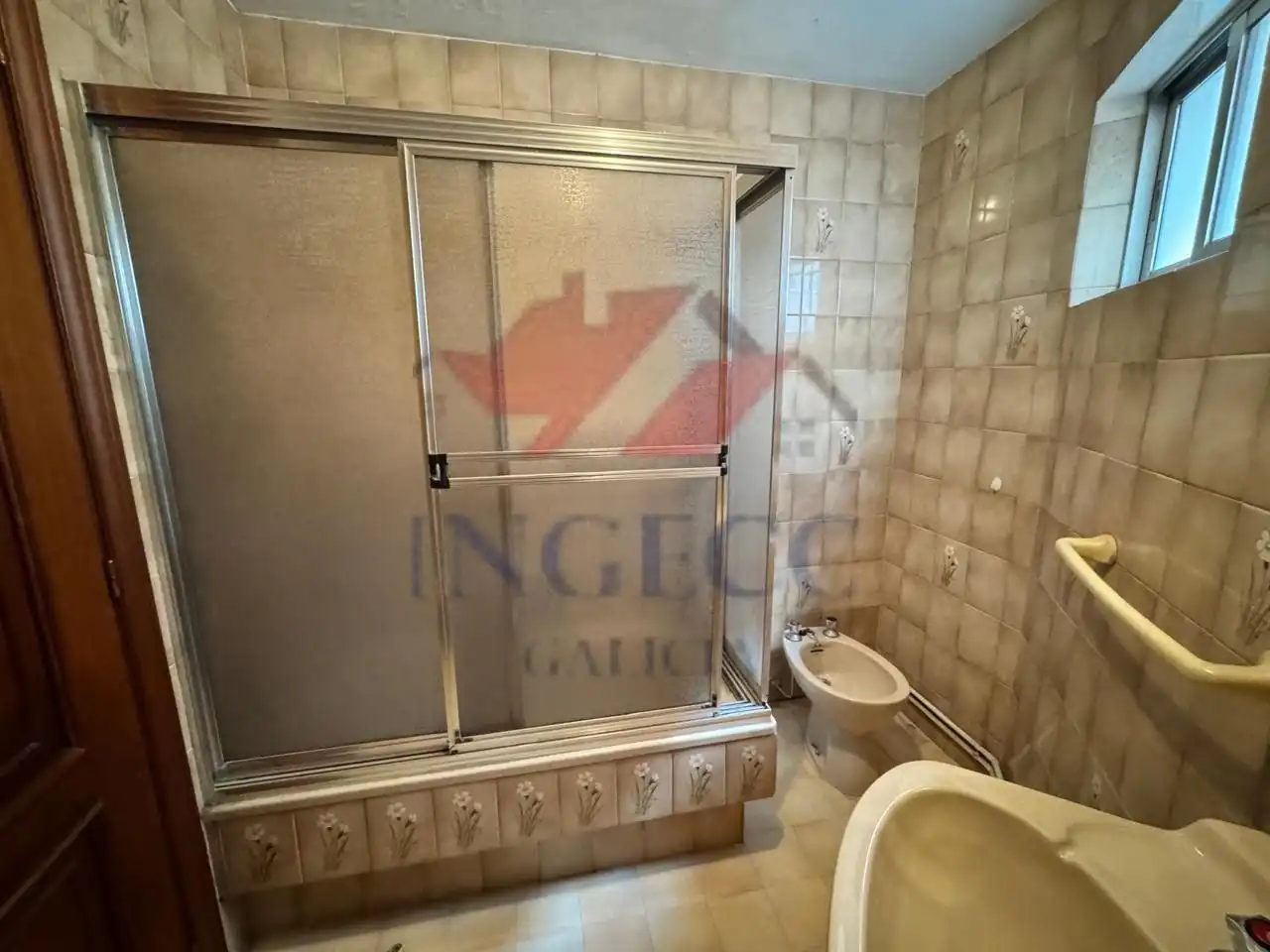 Baño de Piso en venta en A Coruña Capital  con Calefacción, Parquet y Trastero