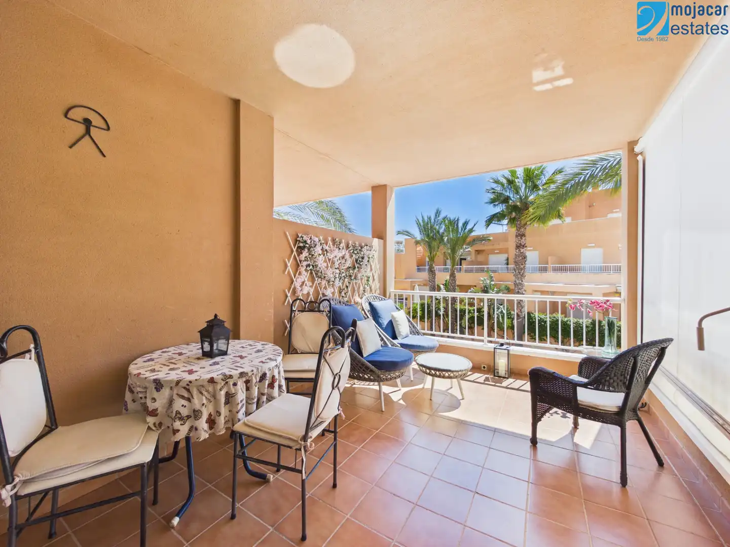 Apartment with pool for sale in Avenida del Mar 27
