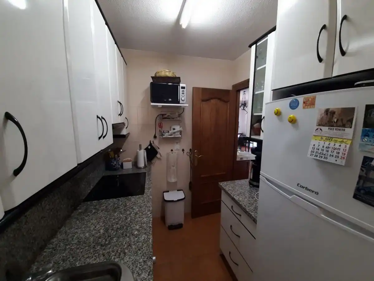 Cocina de Piso de alquiler en Almuñécar con Aire acondicionado, Terraza y Piscina
