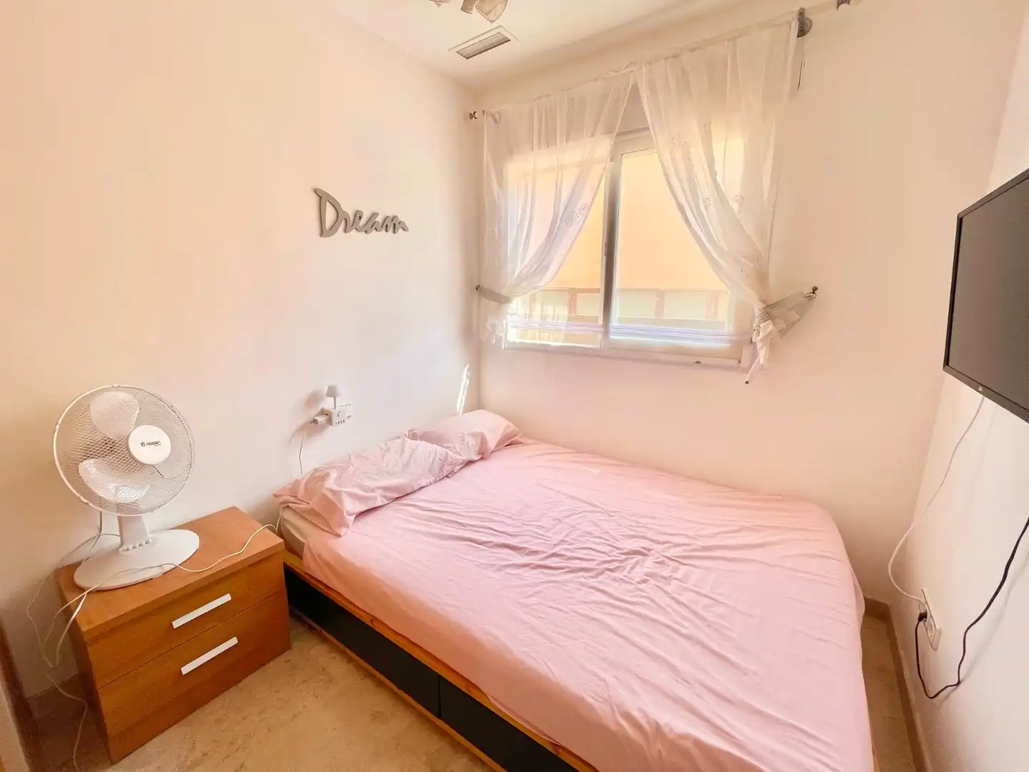 Schlafzimmer von Wohnungen zur Miete in Murcia mit Heizung, Terrasse und Schwimmbad