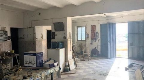 ¿Buscas metros para distribuir a tu gusto? Dos casa + solar situada en el municipio de Peñarroya-Pueblonuevo, consta de una superf