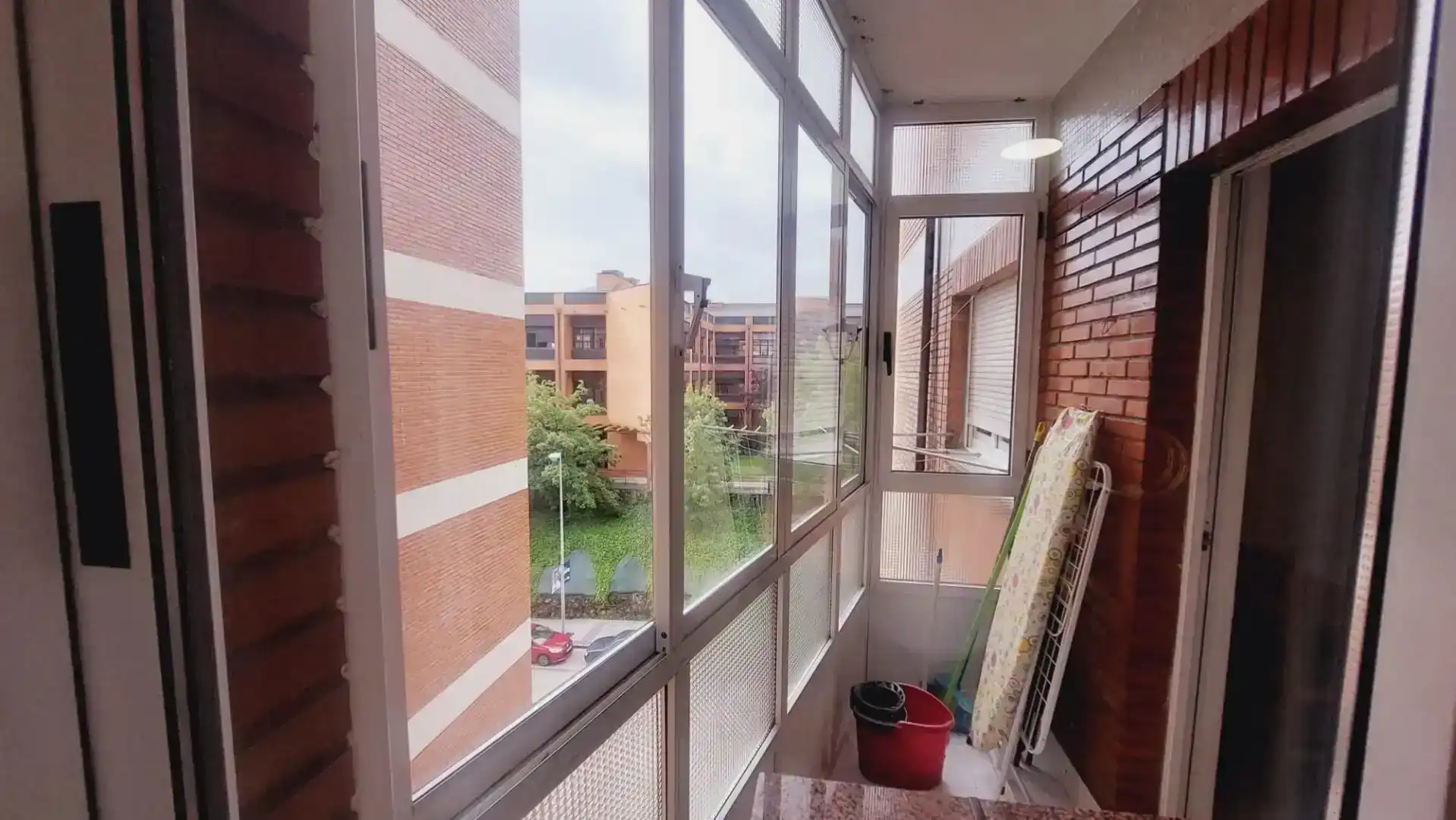 Balcony of Flat for rent in Oviedo   with Parquet flooring, Washing machine and Microwave