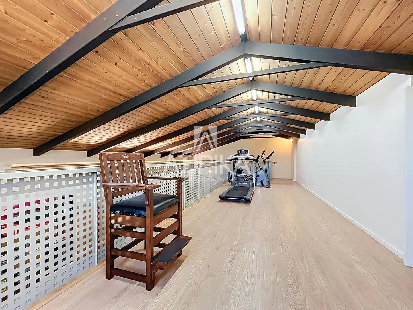 Country homes for sale in La Granada  with Air Conditioner, Heating and Storage room