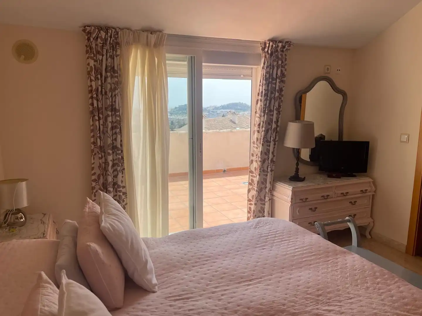 Habitación de Piso en venta en Benalmádena con Aire acondicionado, Terraza y Trastero